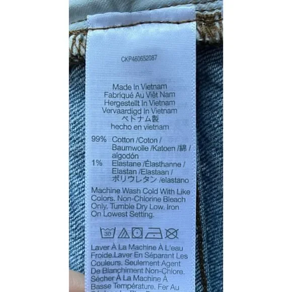 NWT Madewell High-Rise Denim Shorts in Astell Wash: Ripped Edition, Size 32 - Picture 10 of 14